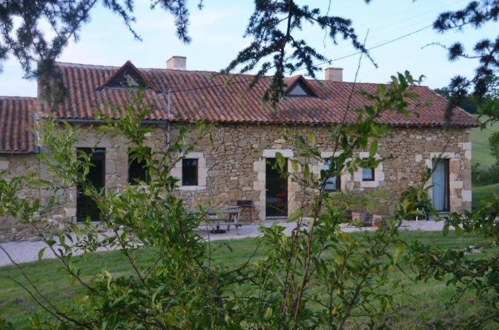 Bed and Breakfast Domaine de Daran à Riguepeu 3*,  France